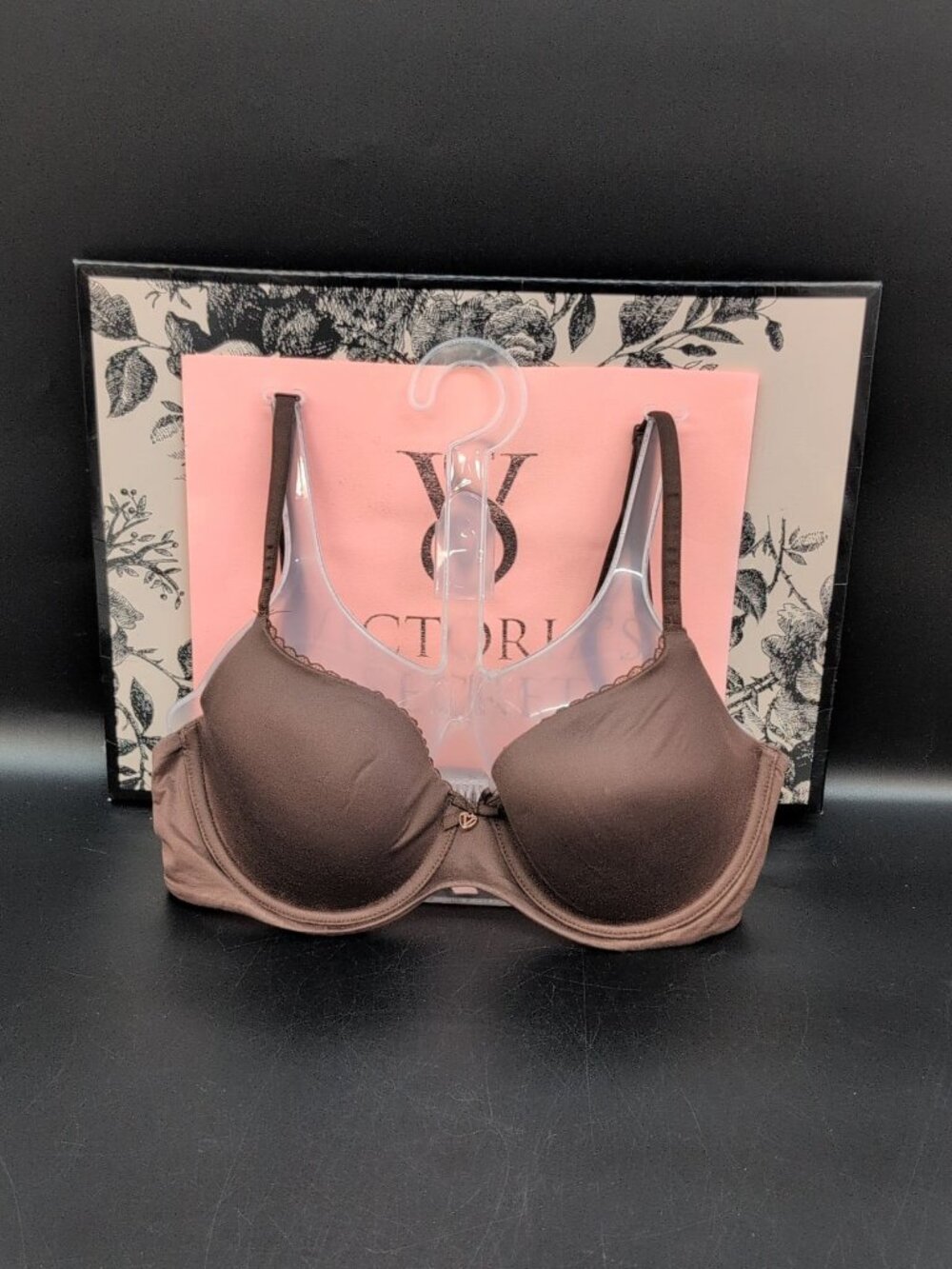 Victoria Secret Body By Victoria Perfect Shape Push Up Smooth Bra 32D Ganache